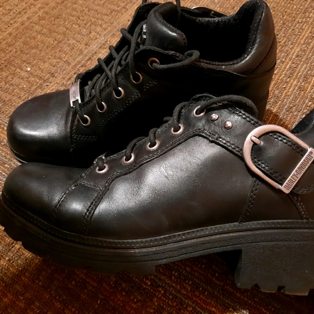 Women's Harley Davidson boots